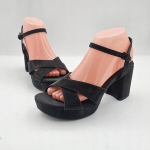 Kenneth Cole Reaction Reeva Platform Heels Black Women's Size 8 NWOT